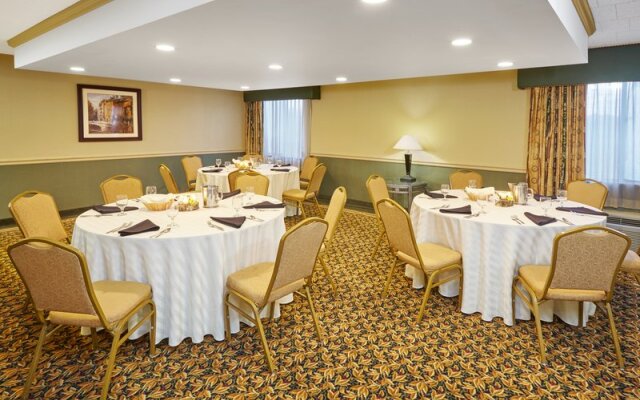 Holiday Inn Allentown-I-78 (Lehigh Valley)