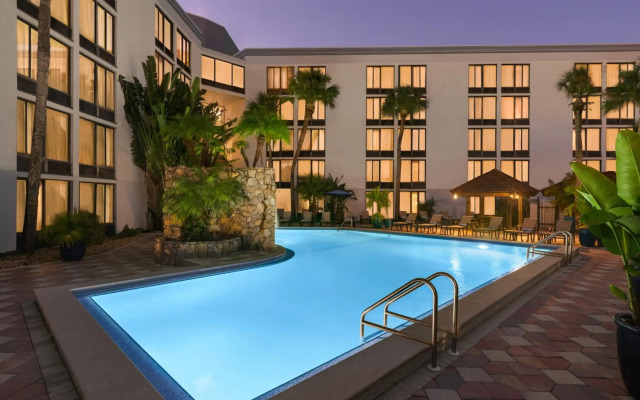 Doubletree by Hilton Fort Myers at Bell Tower Shops