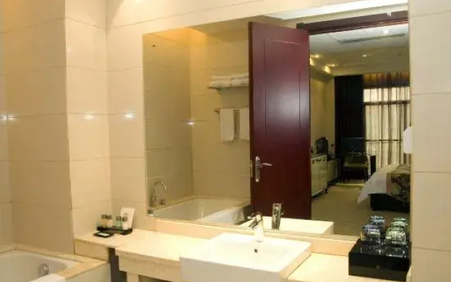 Leishan Defeng Kailong Hot Spring Hotel