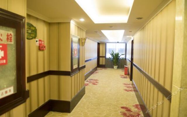 Tailong Business Hotel