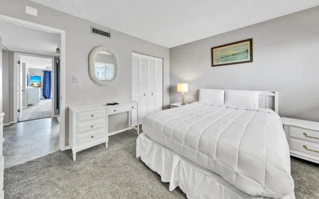 Regency Towers 623