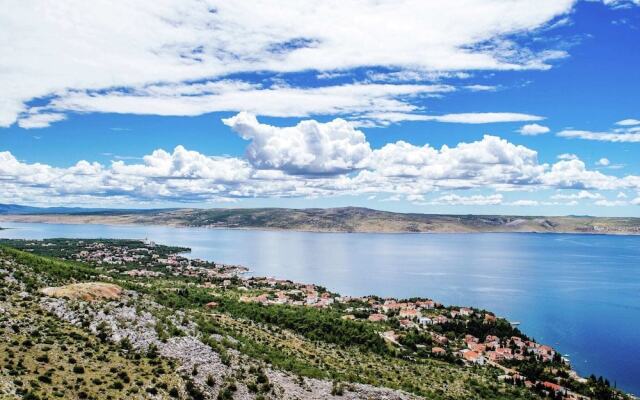 Modern Apartment near Sea in Starigrad