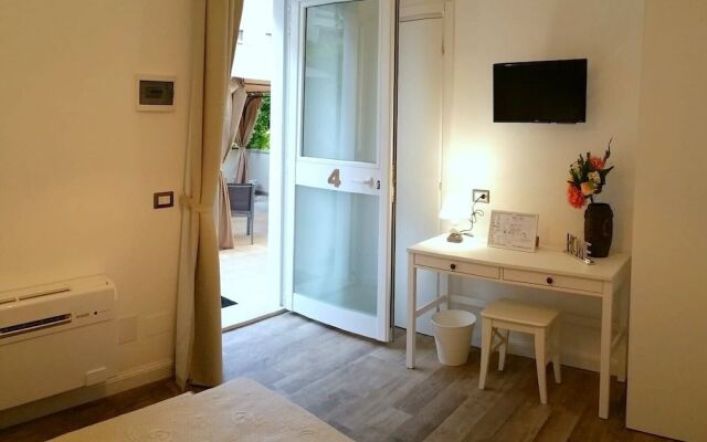 Garden House - Luxury Guest House