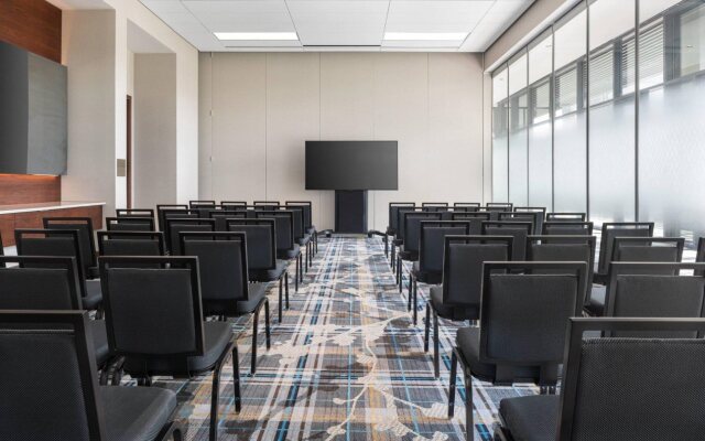 The Jacquard, Autograph Collection