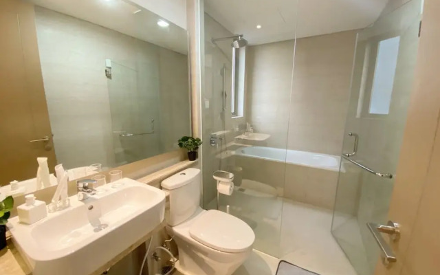 Gold Coast PIK Sea View Apartments by LongeSuites