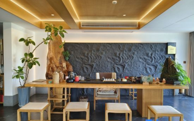Floral Lux Hotel · Cloudveil Haven Hotel – Restaurant – Chizhou
