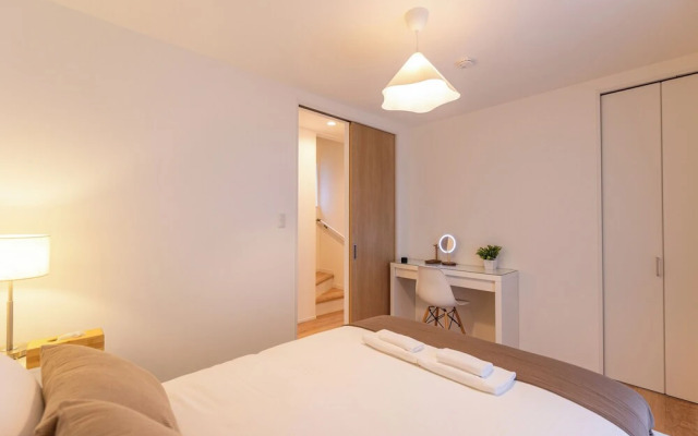 New open Tabitaimu Momodani MoMo