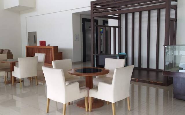 Newton Apartmen Residence By Ayulian