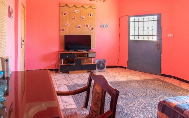 Bedouin Pink Ecohouse