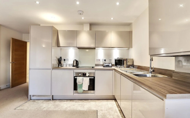 Sapphire Serviced Apartment