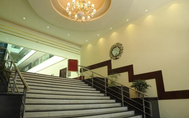 Hotel Amber Residency