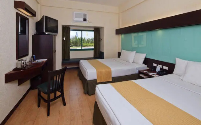 MICROTEL INN y SUITES BY WYNDHAM