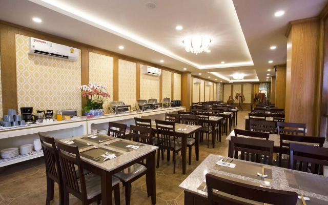 J&Y Hotel