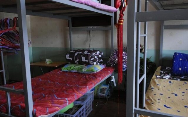 Golmud Love Travel Hostel