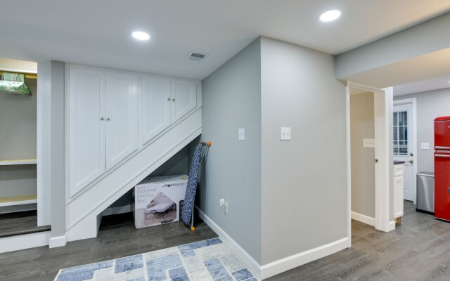 Convenient DC Studio Near Metro Stop!