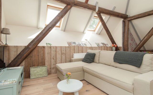 Lively Cabin near Forest in Bergen