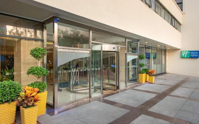 Holiday Inn Express Tianjin Airport