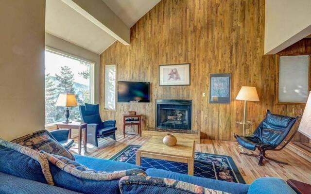 Lowell Avenue Apartment By Alpine Ski Properties