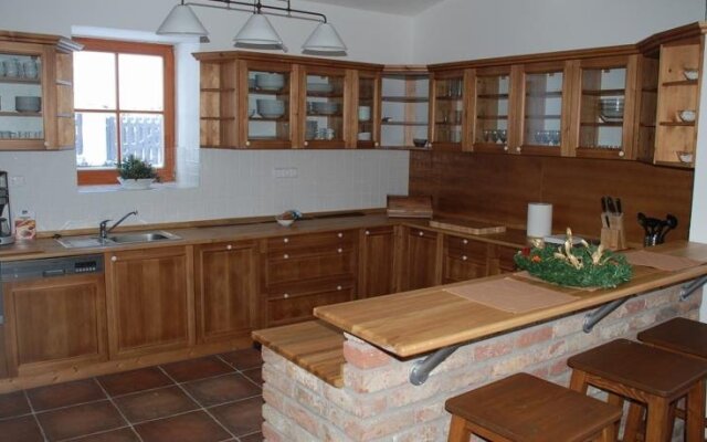 Pension Holetín