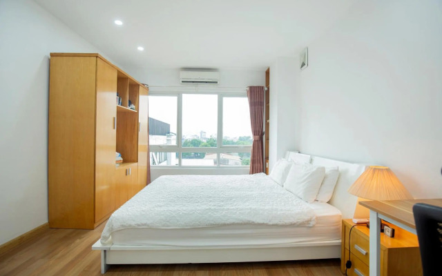 Sumitomo Hotel & Service Apartment 20 Lane 12 Dao Tan