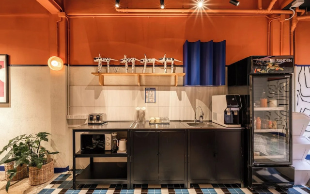 Blu Dock Restel Bangkok