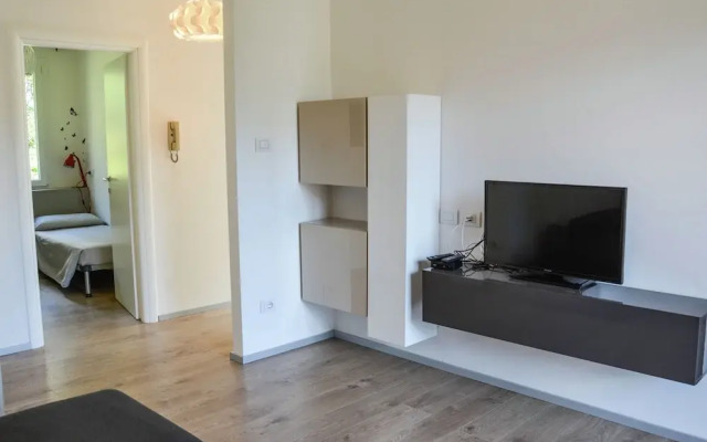 Renovated Apartment With Lake View, Swimming Pool, Wifi, in Val di Ledro