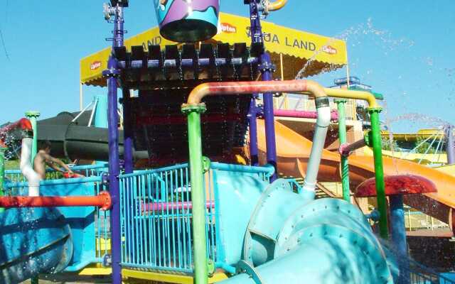 Aqualand Resort
