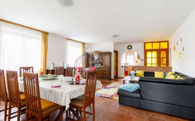 House Nimrod Balatonfenyves
