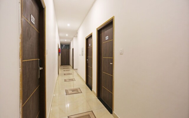 OYO Flagship 120 Gupta Inn Cantonment