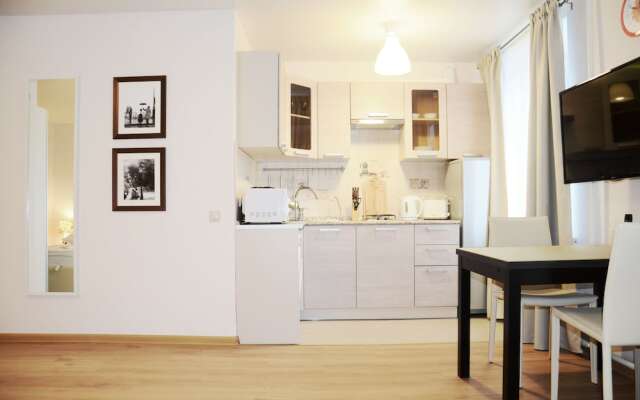 Intermark Leninskiy Apartment