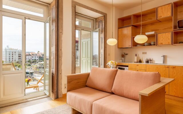 Tripas-Coração, Cordoaria River and Garden View