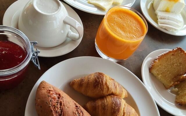 Vila Fuzeta Bed & Breakfast