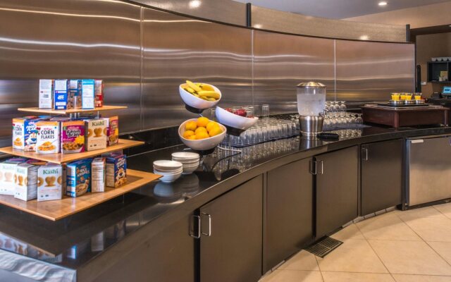 Holiday Inn Ontario Airport by IHG