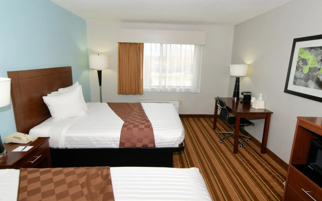 Rock Island Inn & Suites Marshalltown