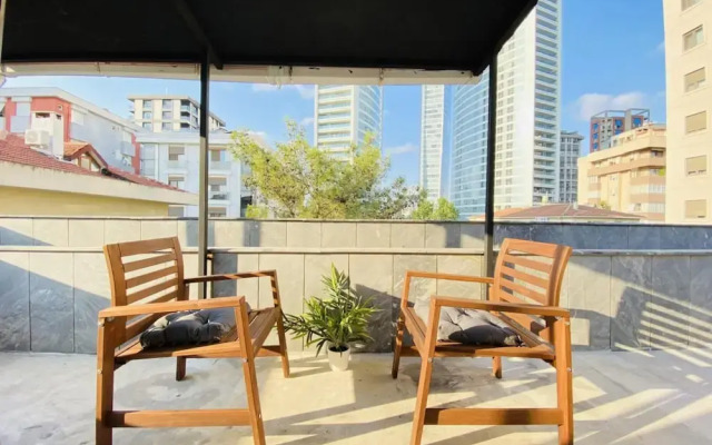 MISSAFIR Spacious Duplex Flat near Bagdat Street