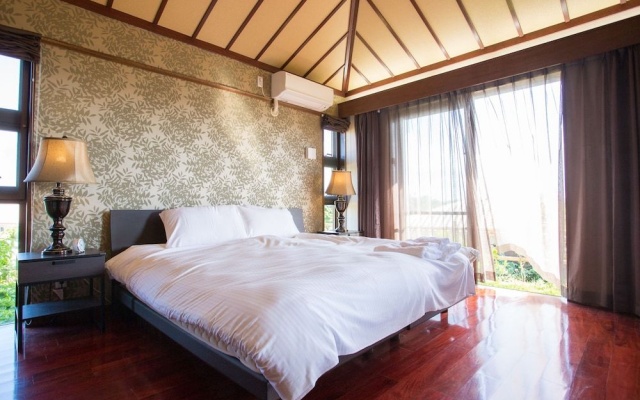 Villa Kailani – Guest Rooms – Nakijin