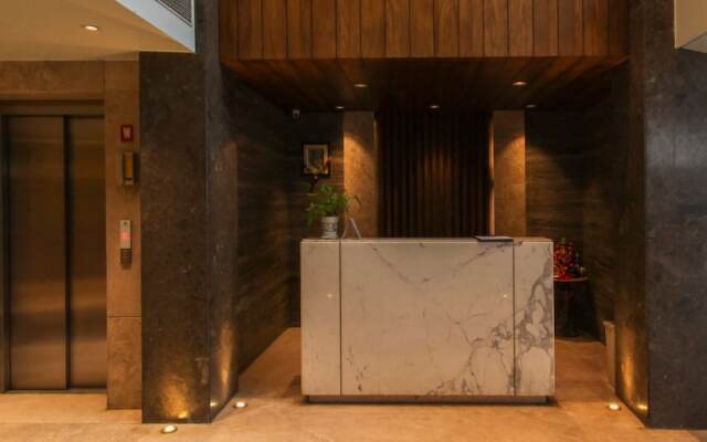 Hotel Charan Plaza