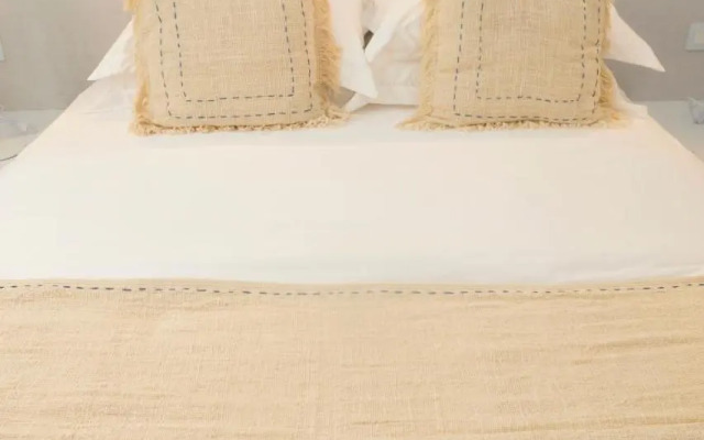 OBiches Luxury Beachfront Apartment Trou-aux-Biches