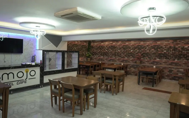 Mojo Otel Alsancak