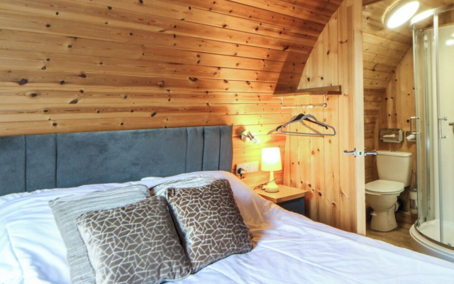Glamping Pod 4 - Gower