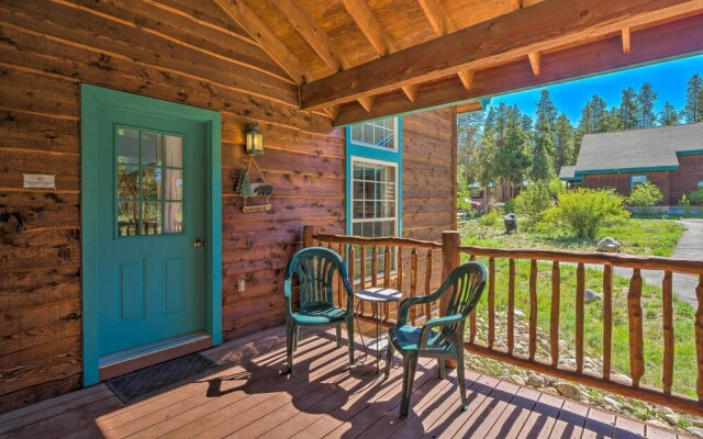 6 Mi to Turquoise Lake: Retreat w/ Covered Deck!