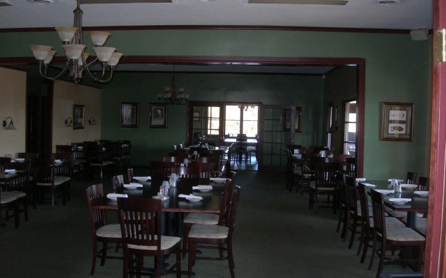 Baneberry Golf and Resort