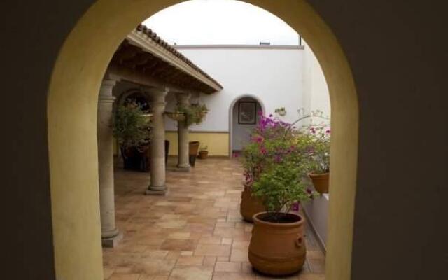 Hotel Hacienda Monterey