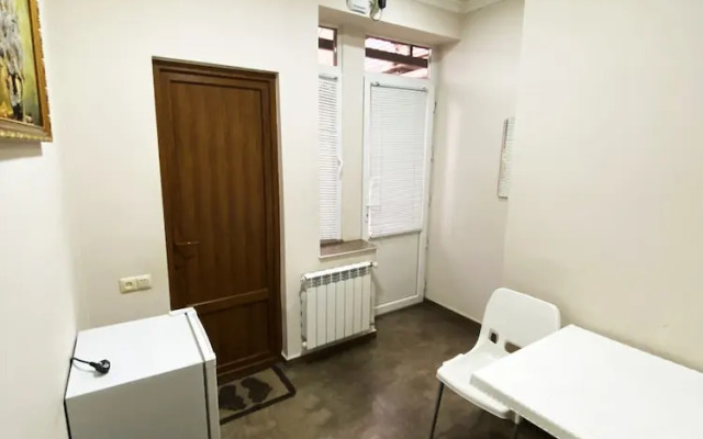 Domino Yerevan Hostel & Tours