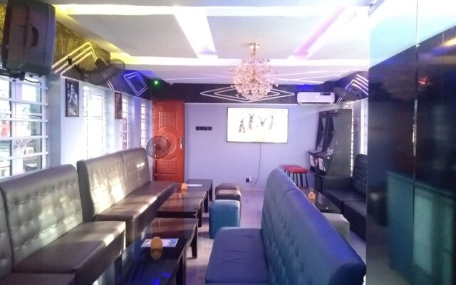 BLUE AO HOtEL