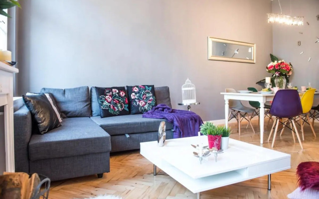 Cosmopolitan Central Prague Apartment