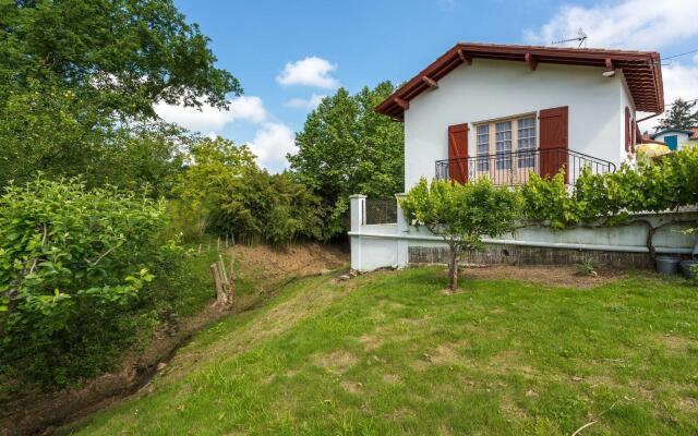 Alluring Holiday Home in Arcangues with Balcony