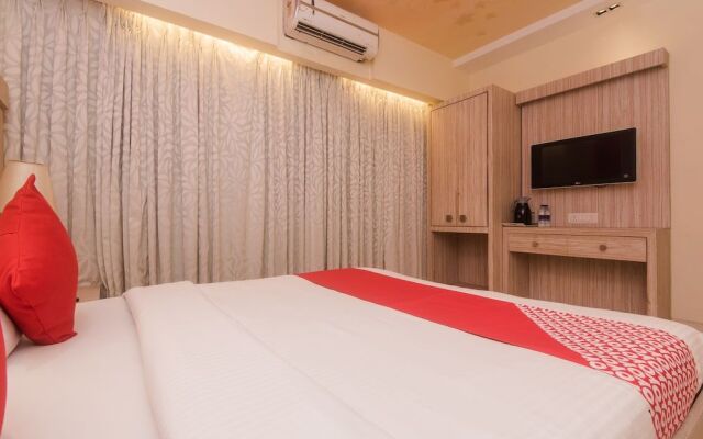 OYO 22061 Hotel Khwaishh Presidency