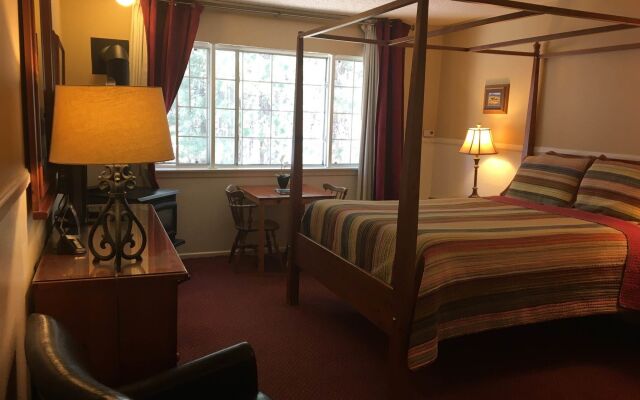 Cinnamon Bear Inn