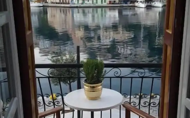 Symi Port View Apartment
